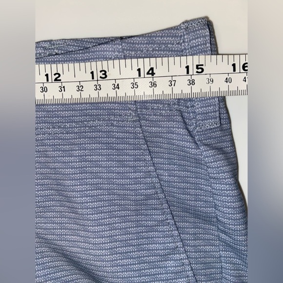 2/40$ Men’s Ben Hogan light gray blue stretchy golf shorts size 30 - Picture 2 of 8